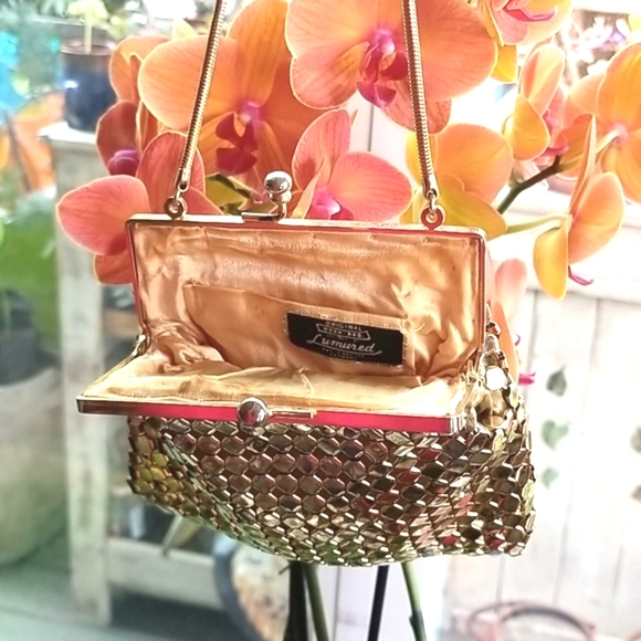 Glitzy ART Lumured Gold Mesh Germany Clam Shell Fancy Special Bag Purse 5" sq - Picture 3 of 13